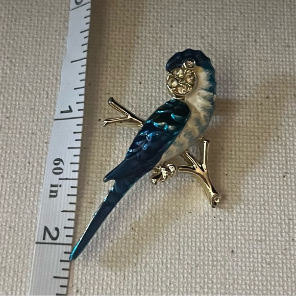 Elegant Blue and Gold Bird Brooch - Picture 3 of 3